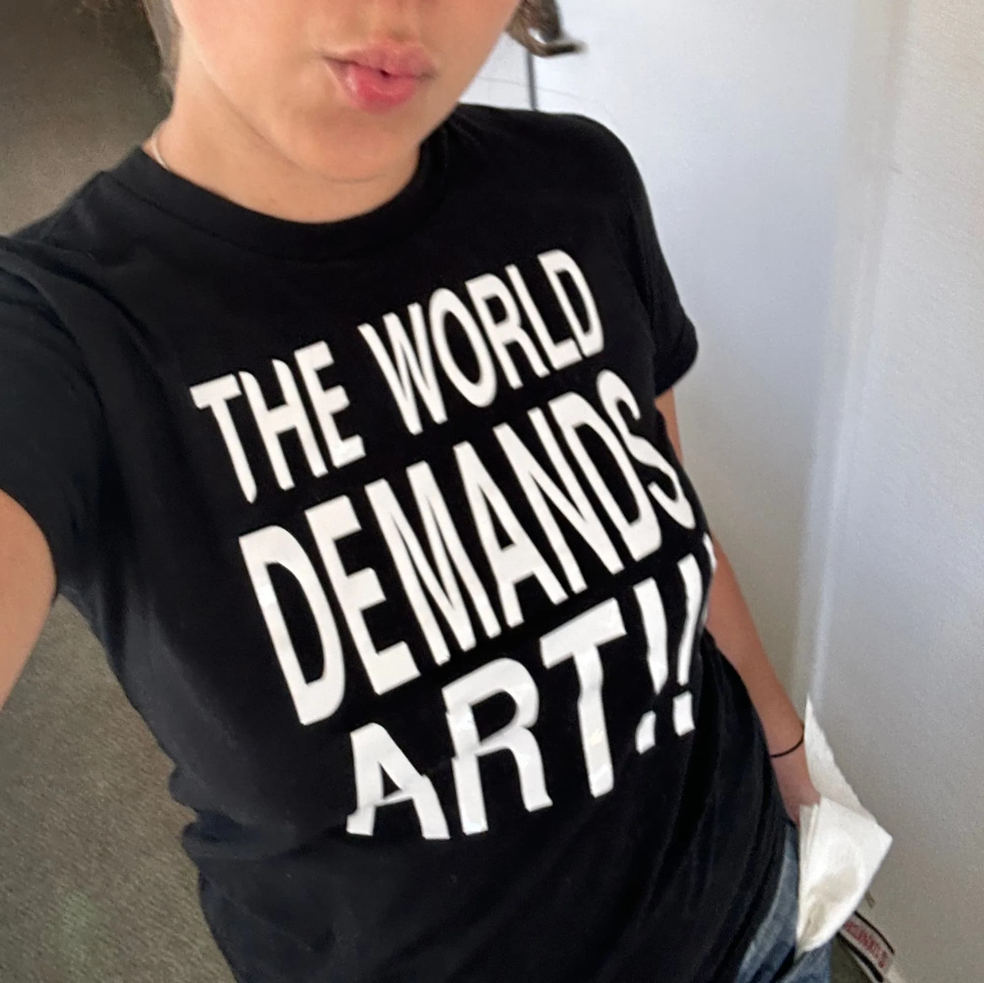 studio/demandarttee.webp image 36